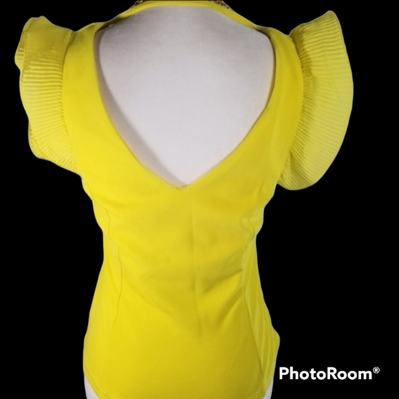 Roxx Hot Yellow Ruffle Deep V neckline Side Zipper Top. M - Picture 6 of 12